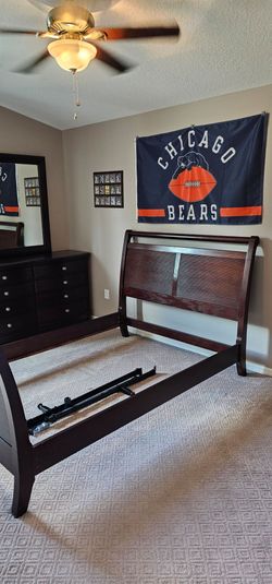 Queen headboard/footboard with mattress rails