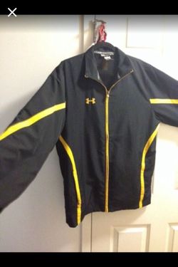Under Armor Windbreaker brand new