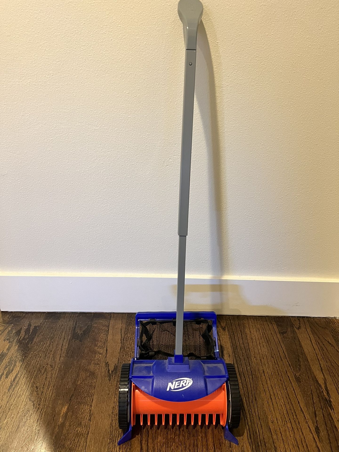 Nerf Elite Dart picker Upper