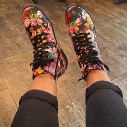 TRUE CRAFT Halie Pink Sparkly Combat Boots – Youth Girls Size 5 (NWT)  