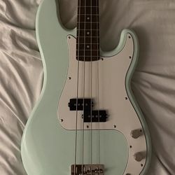 Squier Classic Vibe '60s Precision Bass Limited-Edition Guitar - Sonic Blue