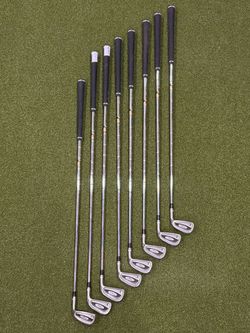 Titleist DCI 762 Iron Set 3-PW – Dynamic Gold S300 – New Midsize Golf Pride Grips