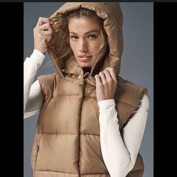 Alo Puffer Vest Jacket