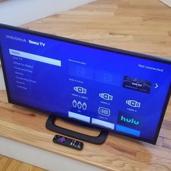 32 INCHES  INSIGNIA TV  , SMARY TV  , WORKS EXCELLENT. , 
