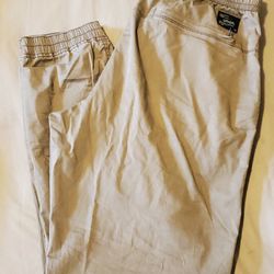 Men's Union Camel Jogger Styled Outdoor Pants Size LARGE or 34"W 30"L Tappered Bottoms 

CONDITION; (EUC)

EXCELLENT USED CONDITION FROM A NON-SMOKING