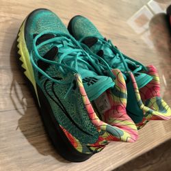 Kyrie 7 Weatherman