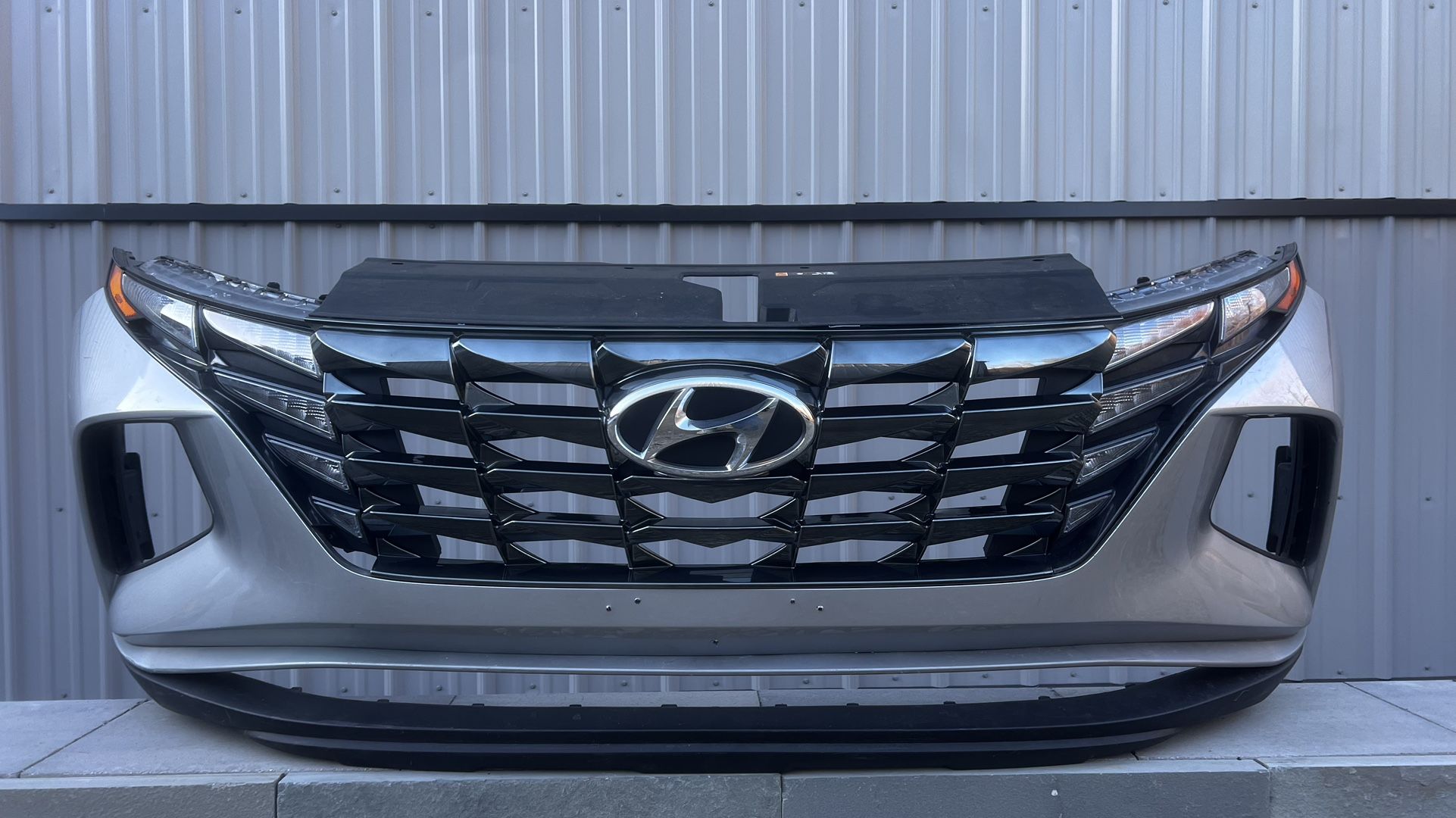 HYUNDAI TUCSON 2022 2023 2024 2025 FRONT BUMPER