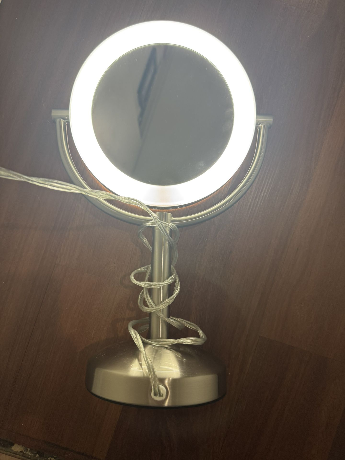 light mirror brookstone