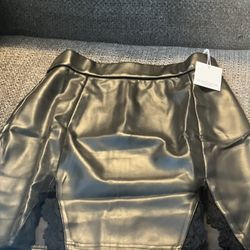 Brand New Mangopop Women’s High Waist Pleather/Lace Skirt!