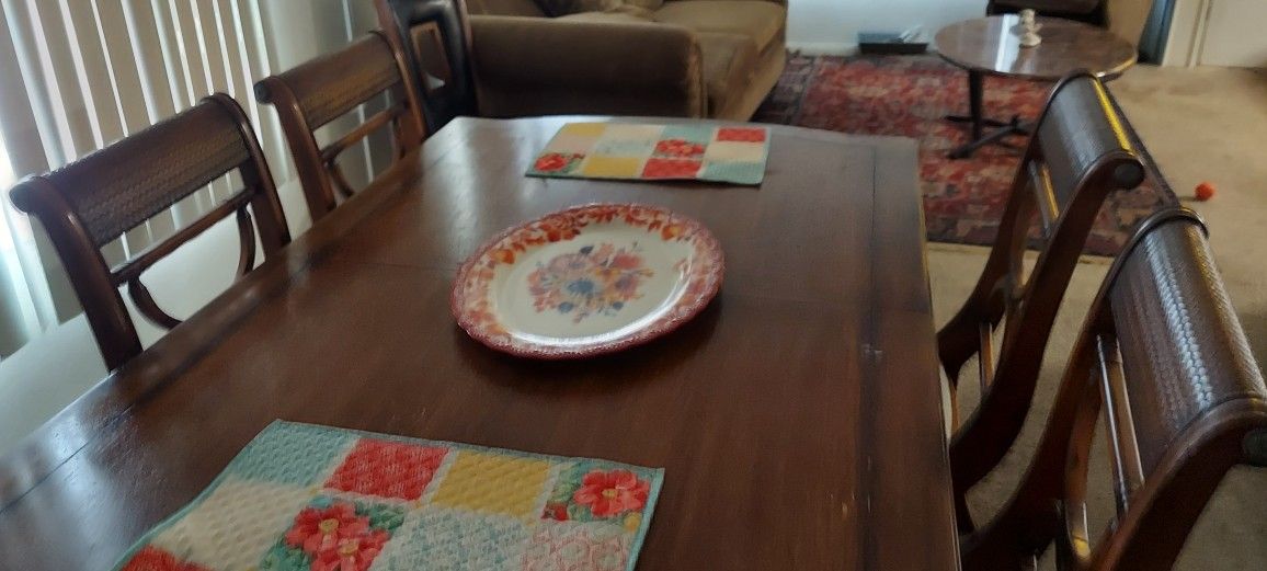 Dining Table 6 chairs