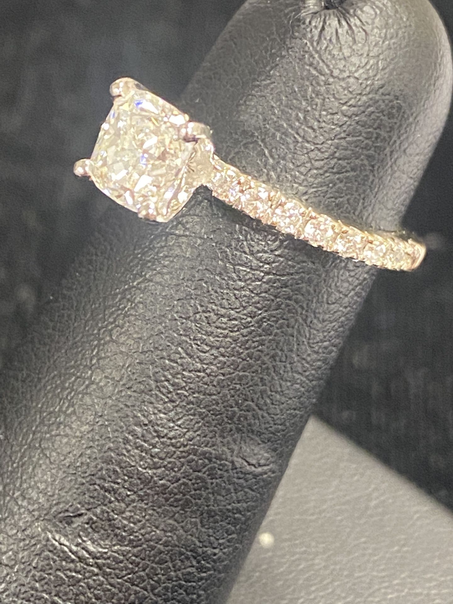 Cushion Cut Brilliant Cut Diamond