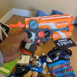 Nerf Fire strike Elite 