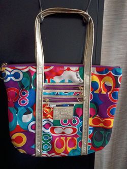 Beautiful large poppy coach bag