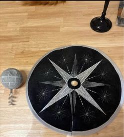 2020 Hallmark Star Wars Miniature Death Star Christmas Tree Topper and Tree Skirt