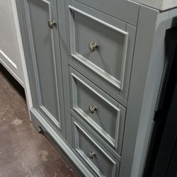 ON SALE🔥 30" Bathroom Vanities In Different Styles, Starting From $100 And UP!