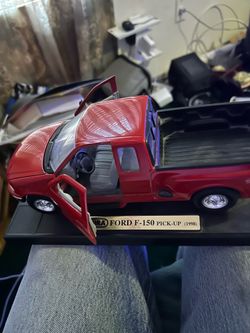 Scale toy pickup