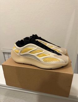 Yeezy 700 V3 Safflower