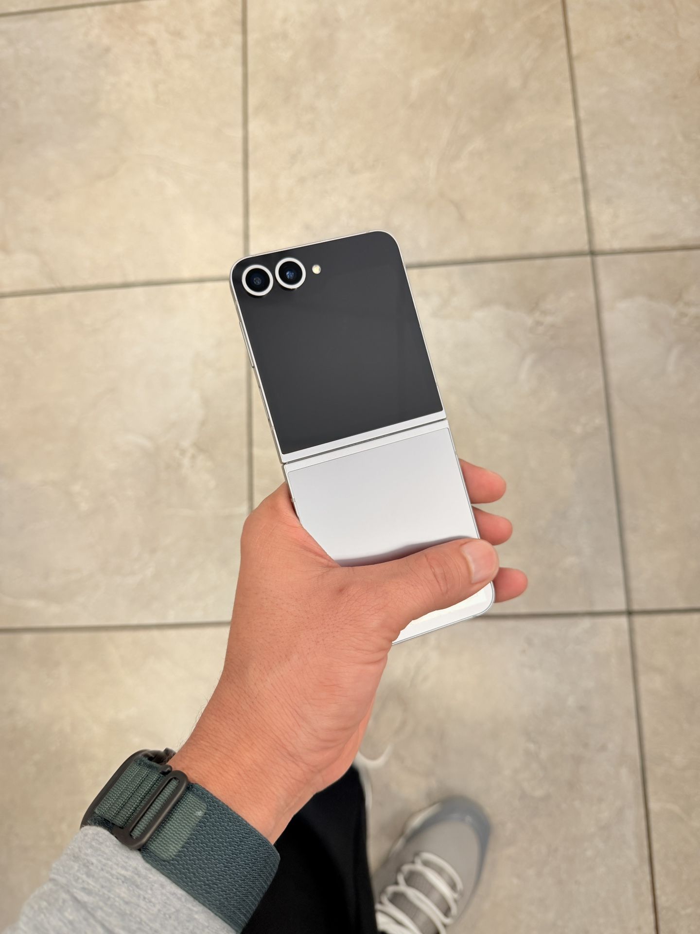 Samsung Galaxy Z Flip 6 Unlocked