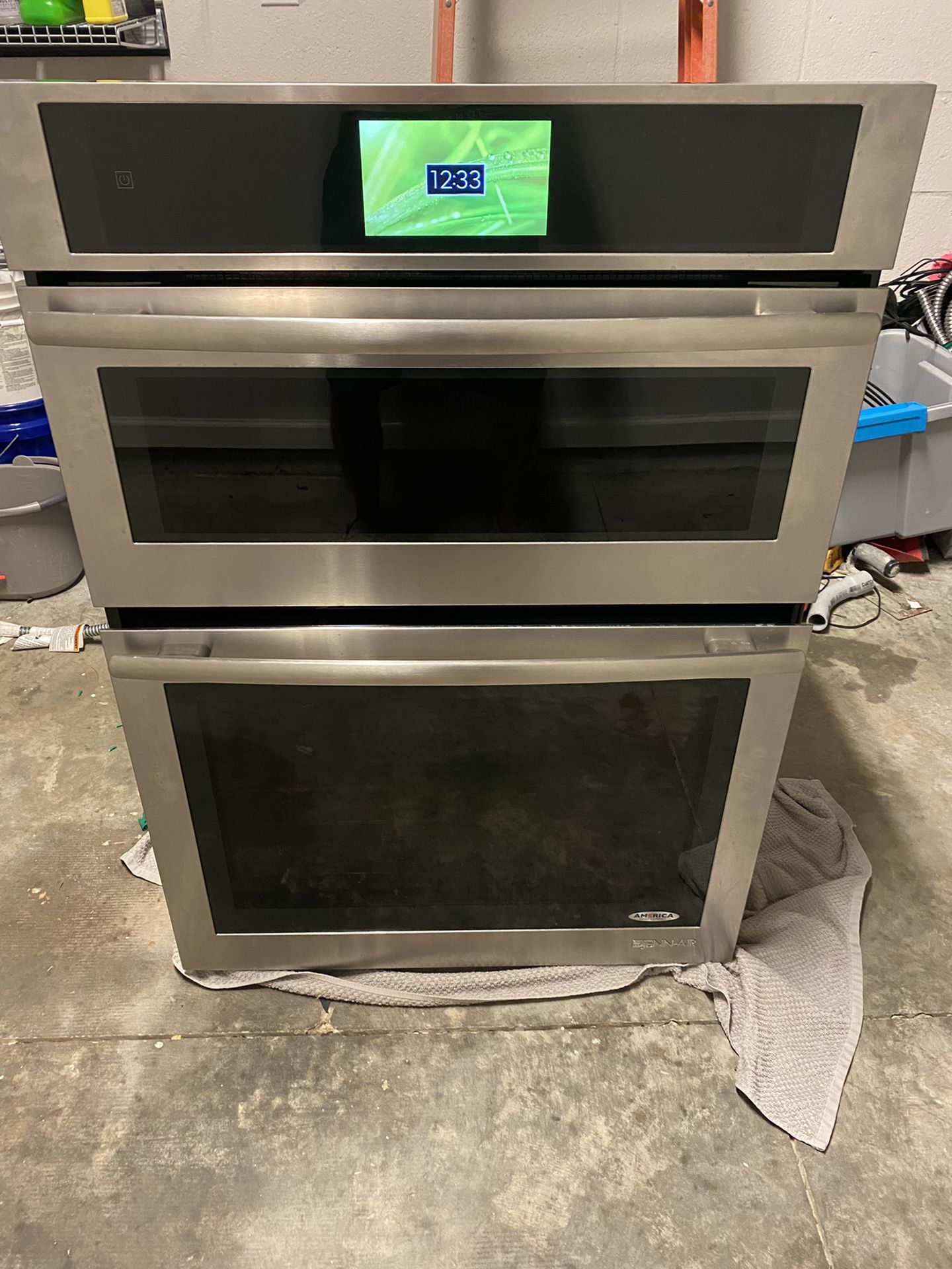 Jenn air Oven/Microwave.  $1100
