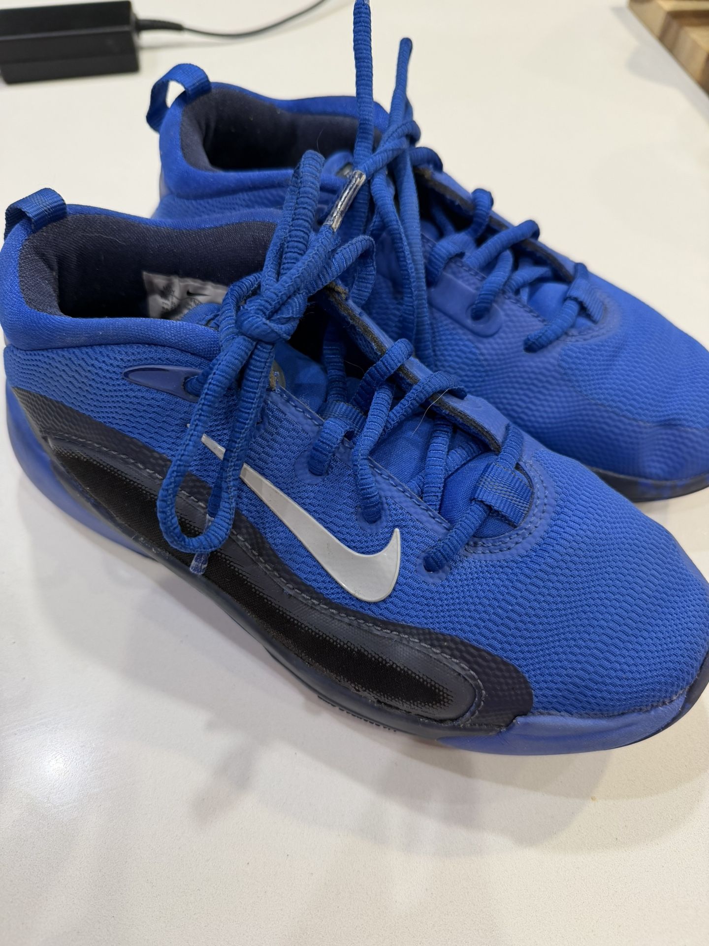 Nike Boys Blue Athletic Sneaker Size 3.5 Youth