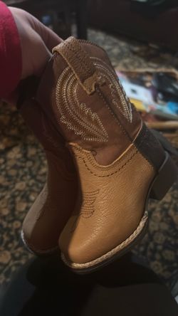 Kids boots
