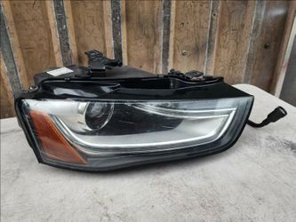 2013-2016 Audi A4 S4 Headlight Passenger Right Side Headlight OEM
