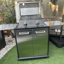 BBQ GRILL 2 burners NEW BRAND. NEW