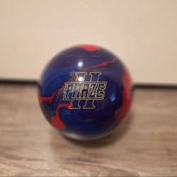 Storm Phaze II Pearl 15lbs Bowling Ball Two handed. Right, No Thumb