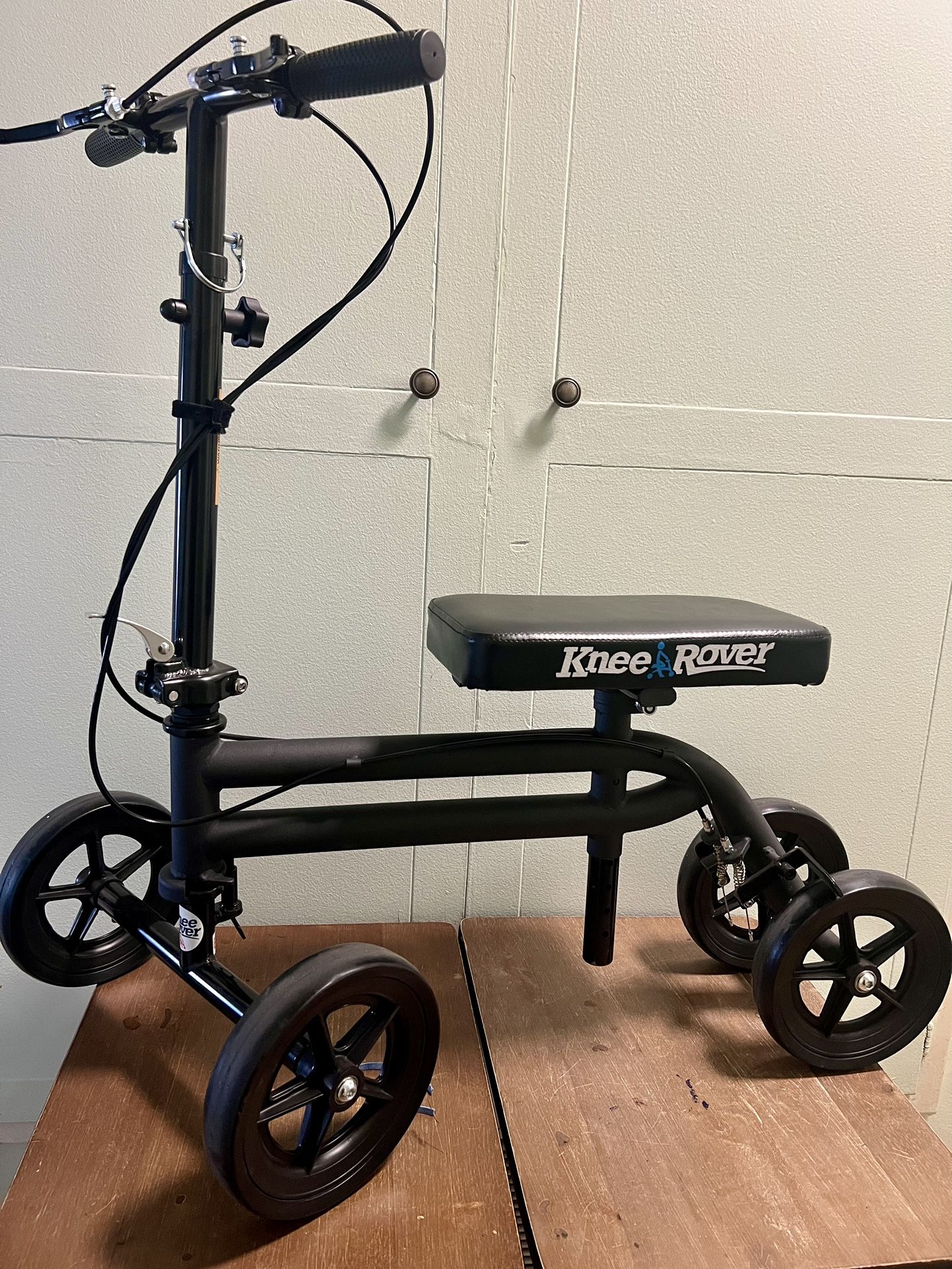 Mobility Scooter, Knee Scooter, Knee Walker