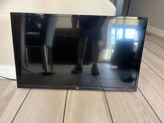 TCL Flat Screen TV 32 inch no remote