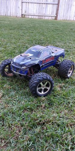 Traxxas T-Maxx Truck