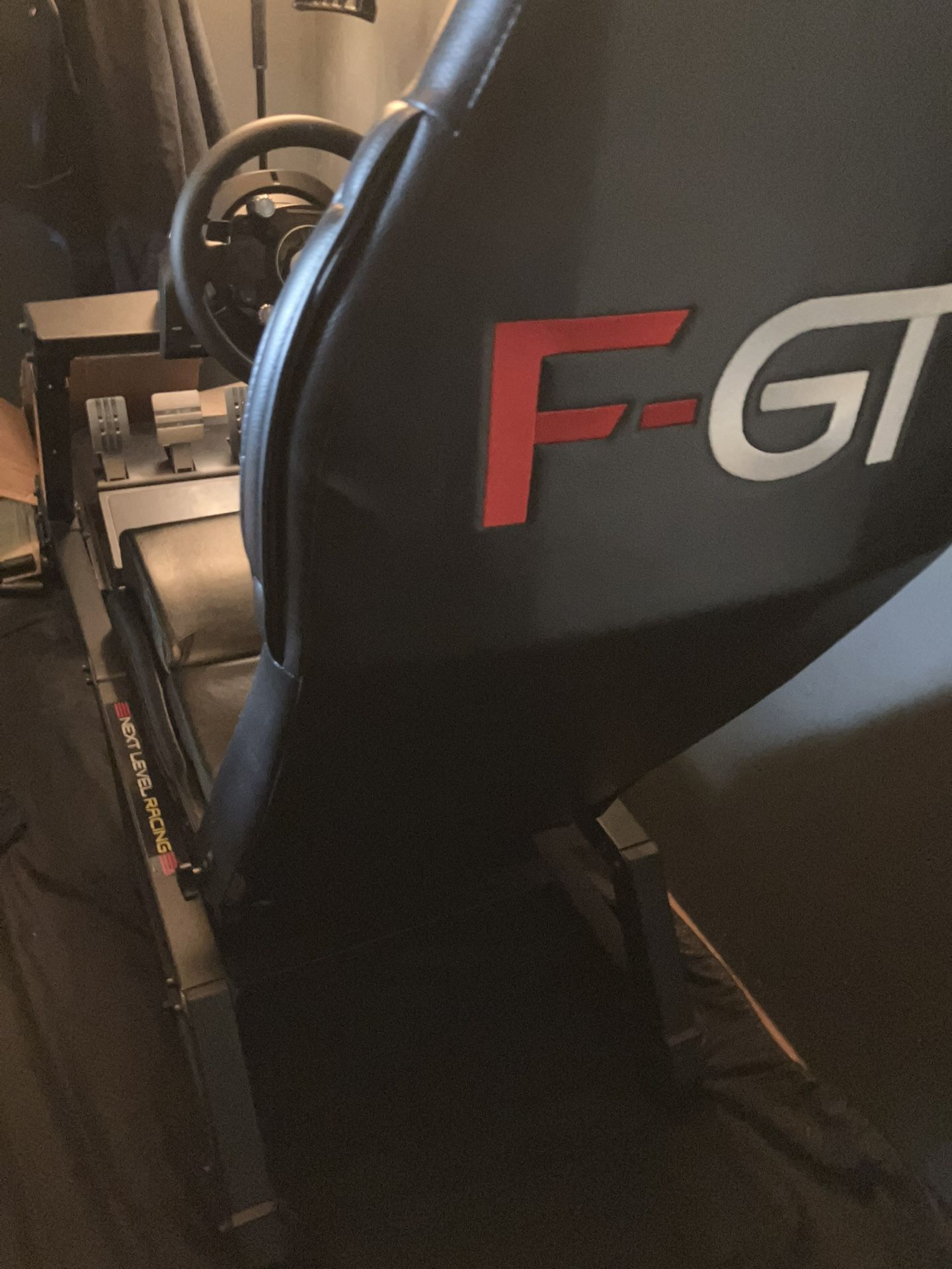 Wheel/Pedals/VR/Cockpit Bundle PS5,PC,PS4