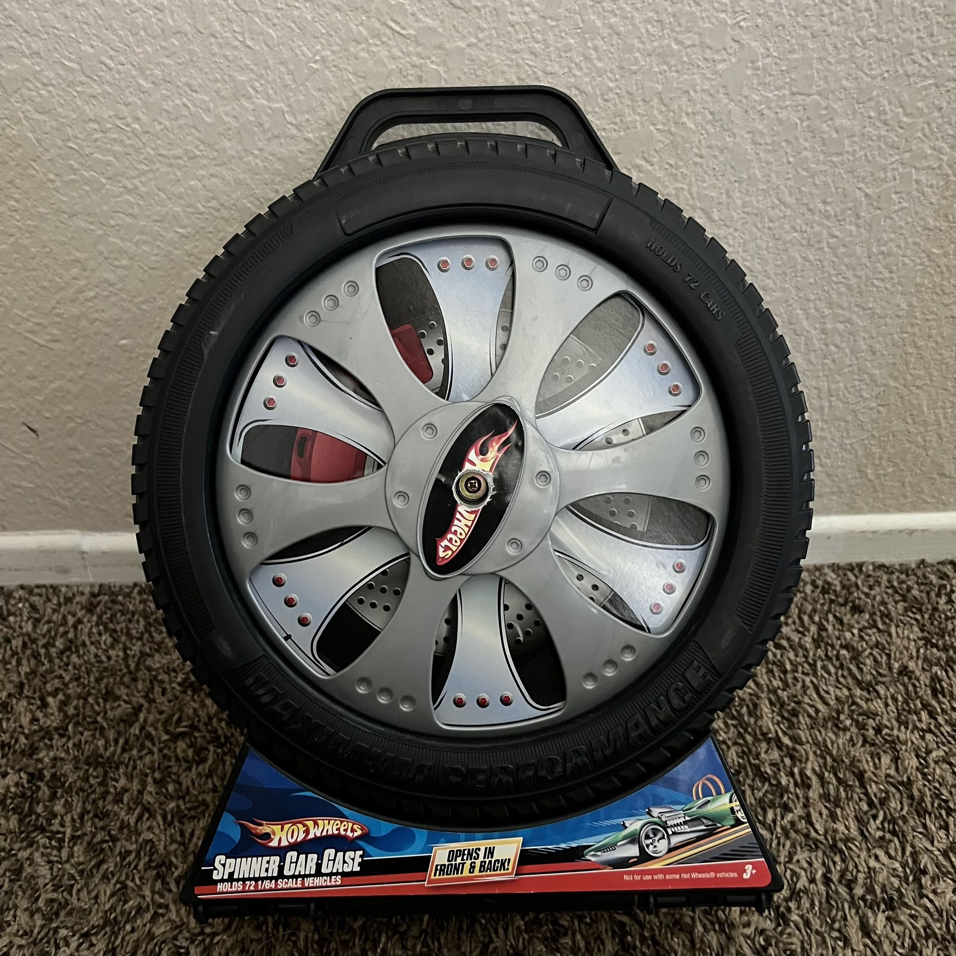 Hot wheels 72 car carrying case with spinner wheel