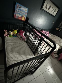 Baby crib