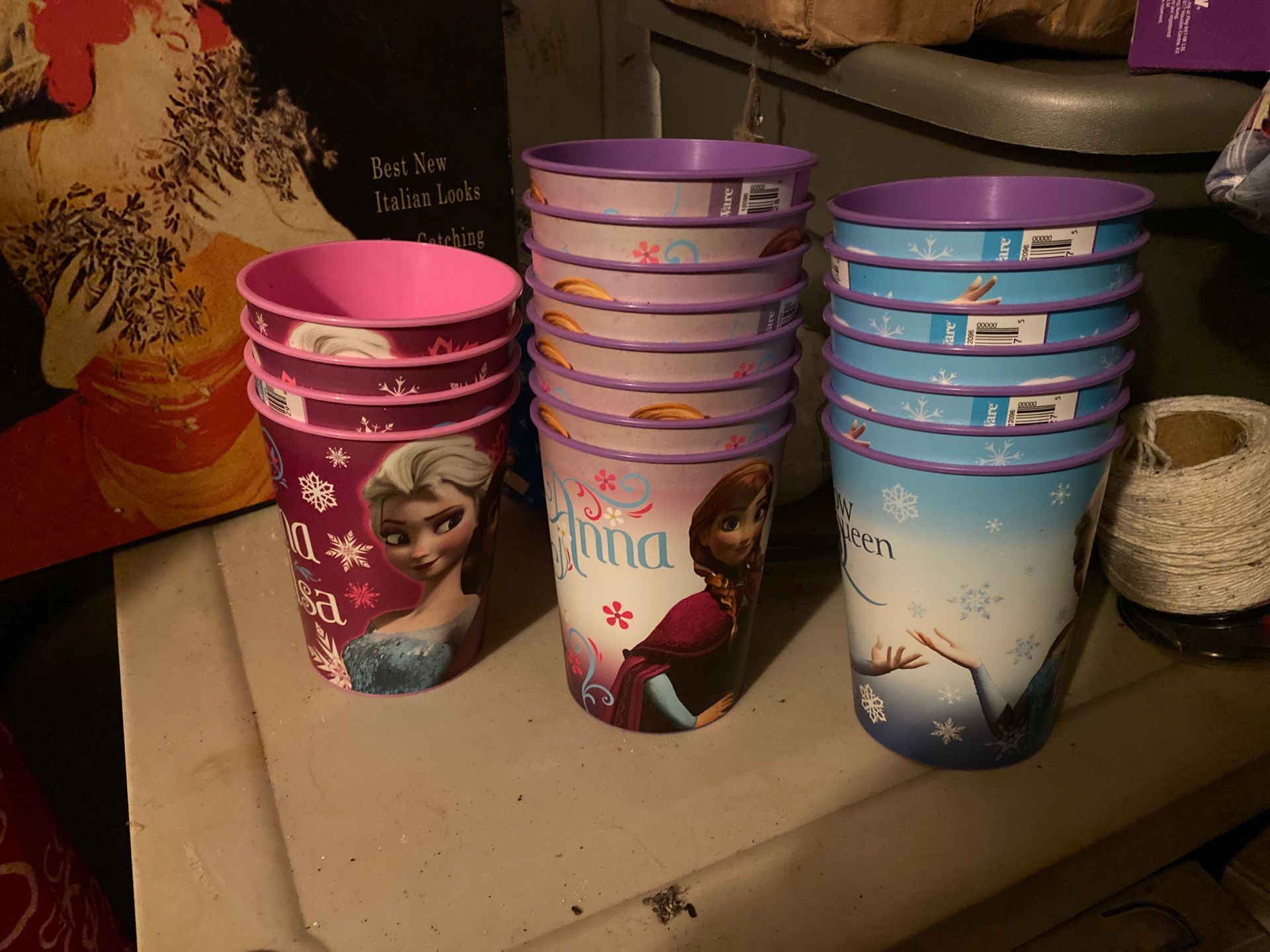 Frozen Anna Elsa cups