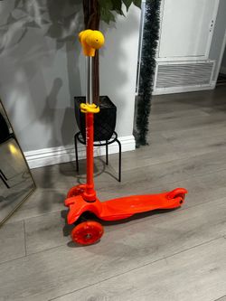 Kicksy toddler scooter