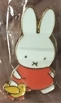 Miffy with duck Pin