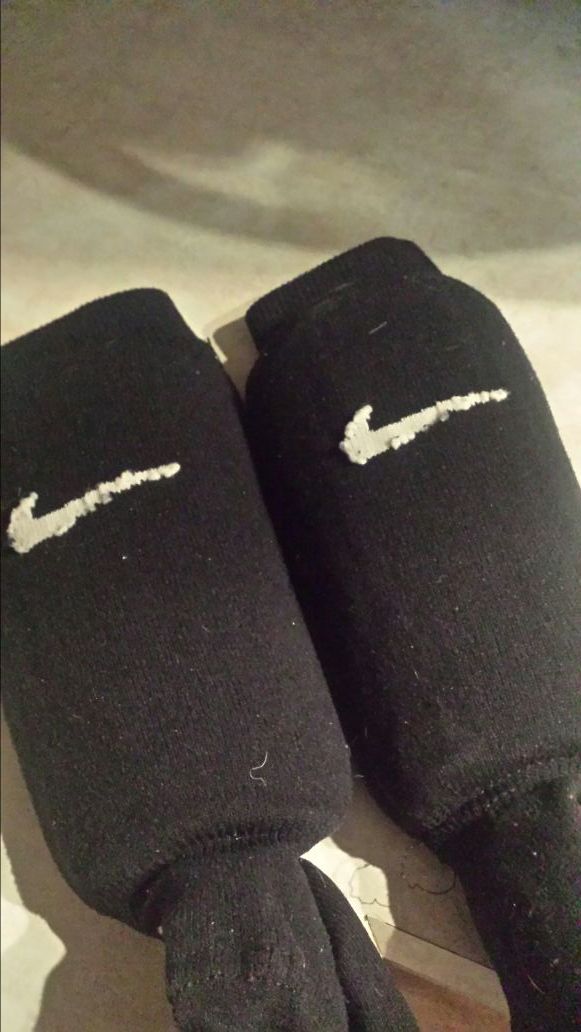 Nike Soccer shin guards. Youth Small