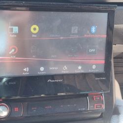 Pioneer AVH-X7500BT
DVD receiver
