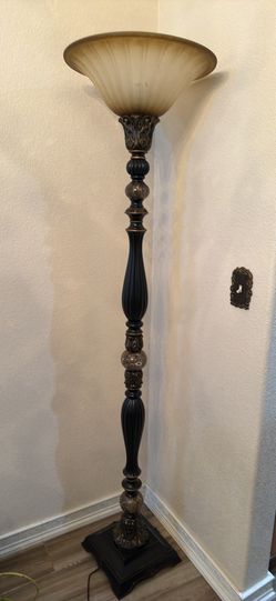 Floor lamp