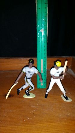 Bonds pirates figures