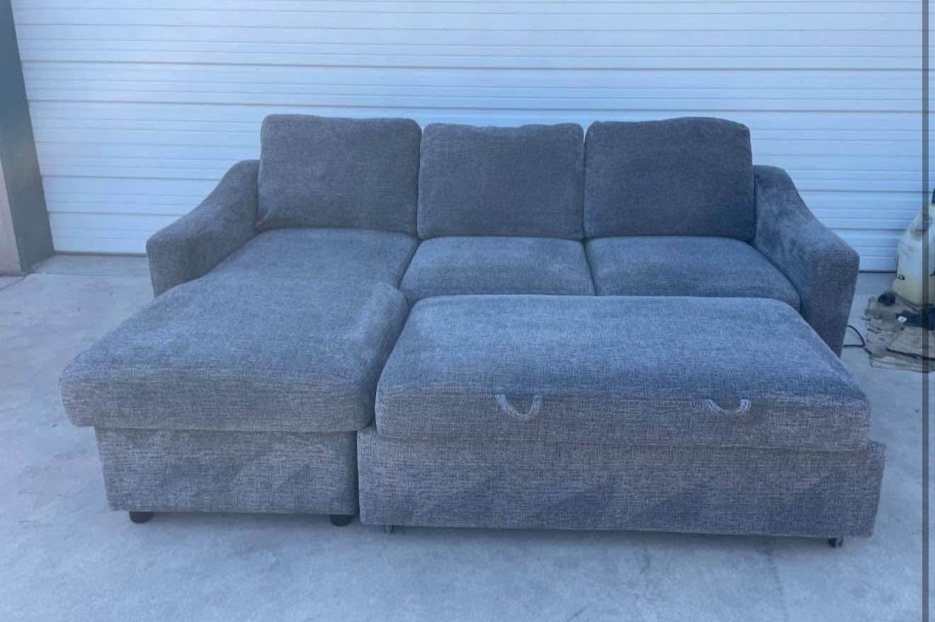 FABRIC SLEEPER SOFA WITH REVERSIBLE CHAISE 