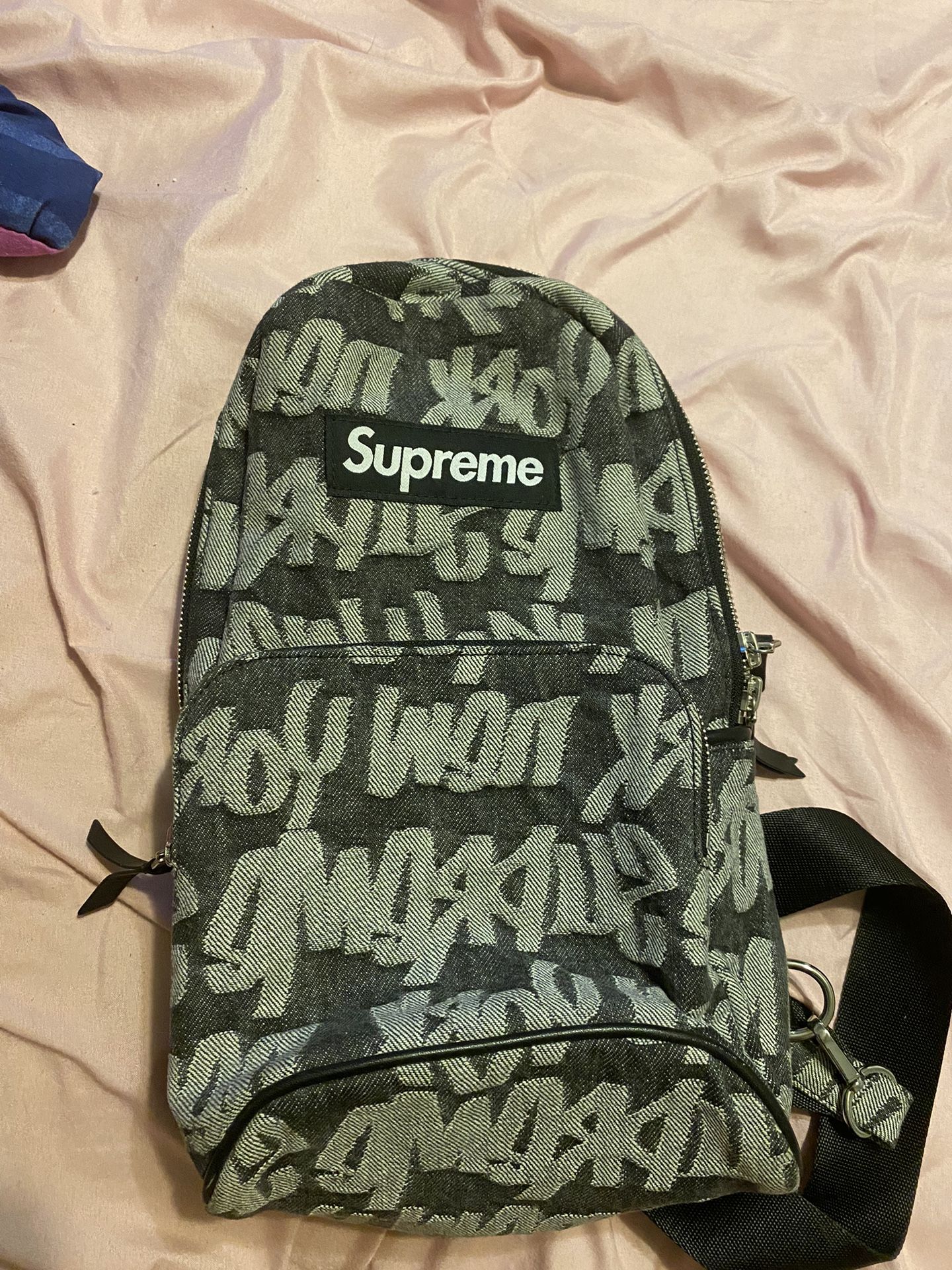 Supreme Sling Bag 