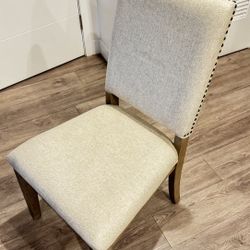 6x Dinner Table Chairs - In Excellent Condition 