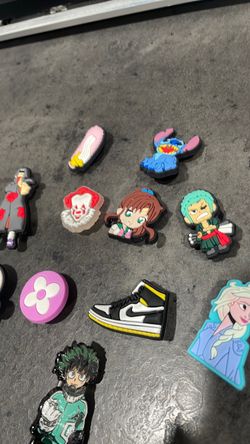 Pin and little pendants