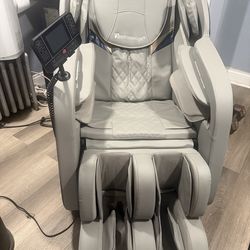 Massage Chair *needs battery replaced*