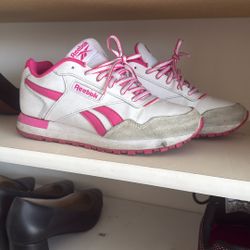 Reebok Size 6 $15