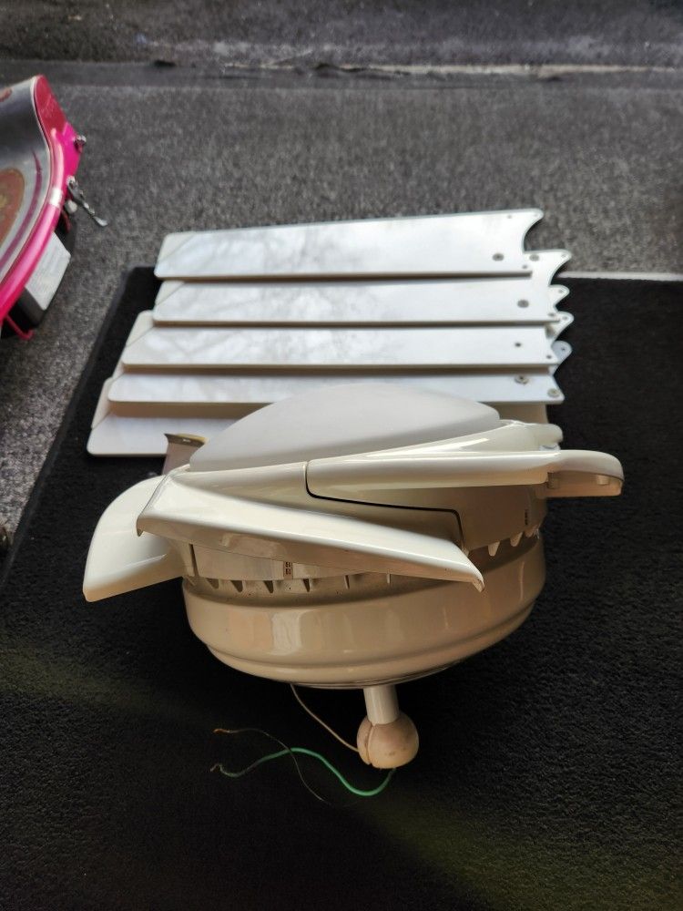 Casablanca Sealth Cealing Fan