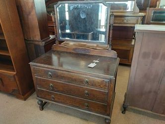Vanity Dresser