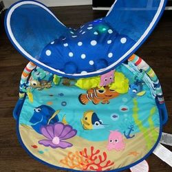 $50.00    Bright Stars Finding Nemo Mr. Ray Ocean Light Baby Play Gym. 